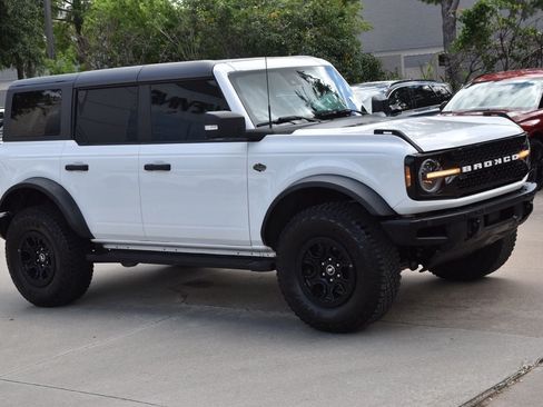Certified 2024 Ford Bronco Wildtrak AWD/4WD image 5