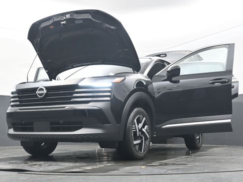 Certified 2025 Nissan Kicks SV image 39