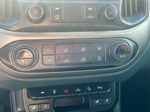 Used 2022 Chevrolet Colorado Z71 image 15