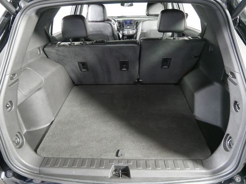 Used 2023 Chevrolet Equinox RS AWD/4WD image 18