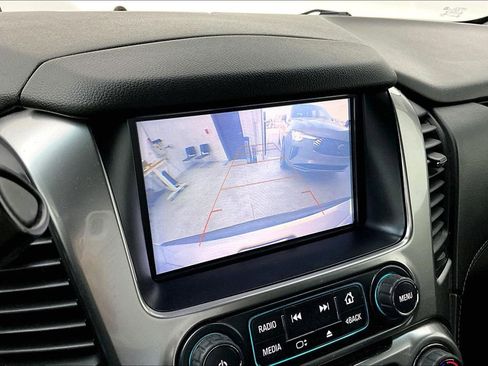 Used 2018 Chevrolet Suburban Premier image 30
