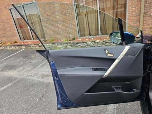 Used 2023 BMW iX xDrive50 w/ Ultimate Package 2 image 27