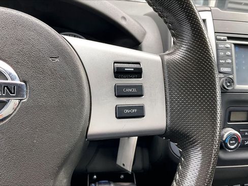 Used 2014 Nissan Frontier PRO-4X w/ Pro-4x Luxury Package image 11