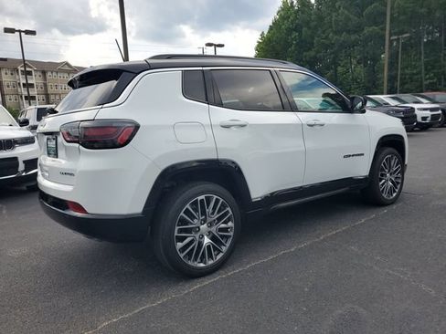 Certified 2023 Jeep Compass Limited w/ Elite Group AWD/4WD image 8