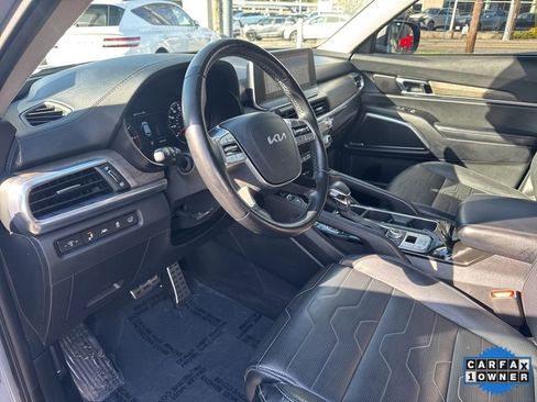 Used 2022 Kia Telluride SX w/ SX Prestige Package image 19
