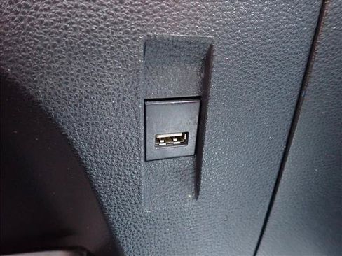 Used 2021 Toyota Corolla LE FWD image 17