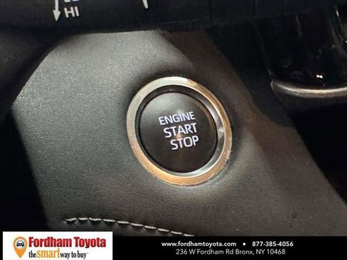 Certified 2025 Toyota Highlander XLE image 25