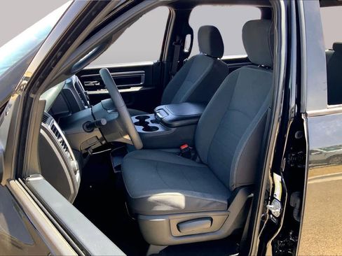 Used 2024 RAM 1500 Classic Warlock AWD/4WD image 8