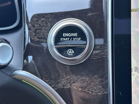 New 2025 Mercedes-Benz GLC 300 4MATIC image 25