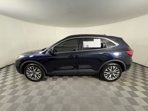 Certified 2021 Ford Escape Titanium image 4