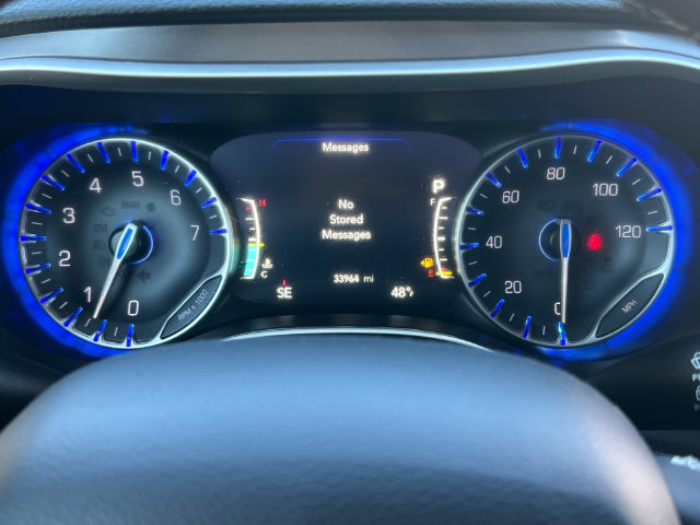 Used 2025 Chrysler Pacifica Select FWD image 20
