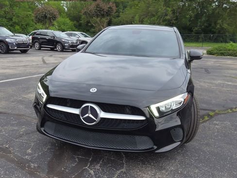 Used 2021 Mercedes-Benz A 220 image 3