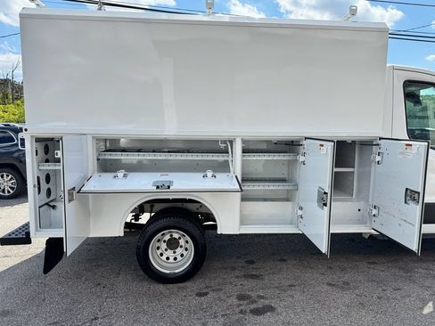 Used 2020 Ford Transit 350 w/ Interior Upgrade Package RWD image 33
