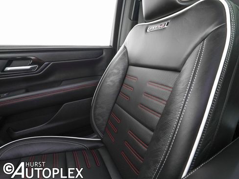 Used 2025 GMC Yukon AT4 Ultimate image 30