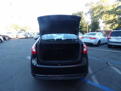 Used 2013 Ford Fiesta SE FWD image 10