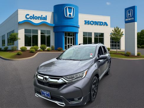 Used 2018 Honda CR-V Touring image 2