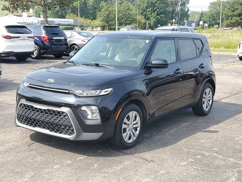 Used 2020 Kia Soul LX FWD image 4