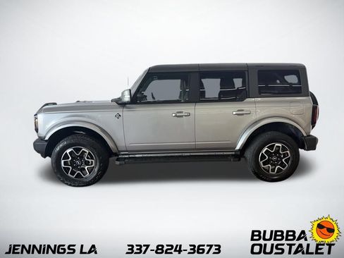 Used 2024 Ford Bronco Outer Banks AWD/4WD image 2