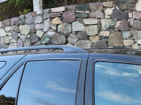 Used 2007 Cadillac SRX w/ Theater Package image 40