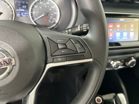 Used 2021 Nissan Kicks S image 16