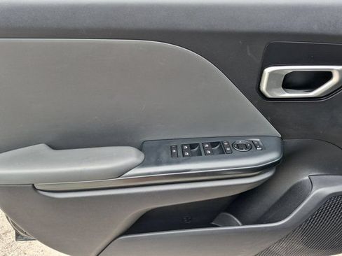 Used 2025 Kia K4 FWD image 9
