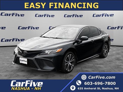 Used 2019 Toyota Camry SE w/ Carpet Mat Package image 1