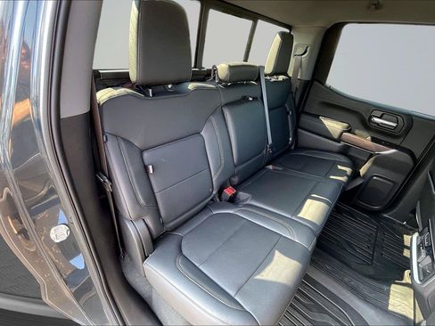 Used 2019 GMC Sierra 1500 SLT w/ SLT Premium Package AWD/4WD image 26