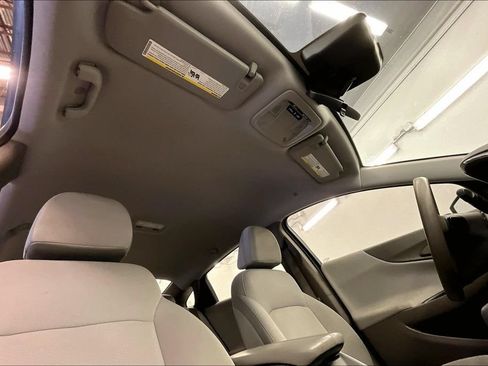 Used 2021 Chevrolet Malibu LT FWD image 28