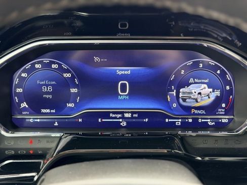 Used 2024 Chevrolet Silverado 2500 LT w/ Convenience Package image 10