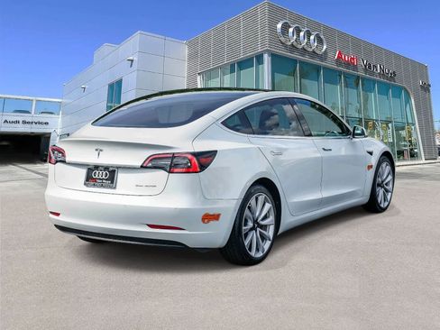 Used 2020 Tesla Model 3 Long Range image 4