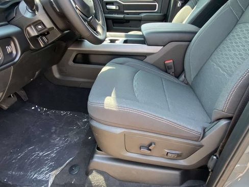 New 2026 RAM 2500 Big Horn AWD/4WD image 42