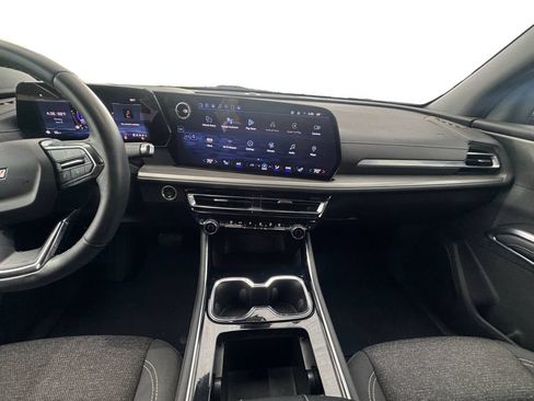 Certified 2024 Chevrolet Traverse LS FWD image 12