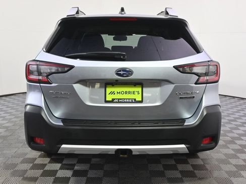 Used 2023 Subaru Outback Touring AWD/4WD image 4