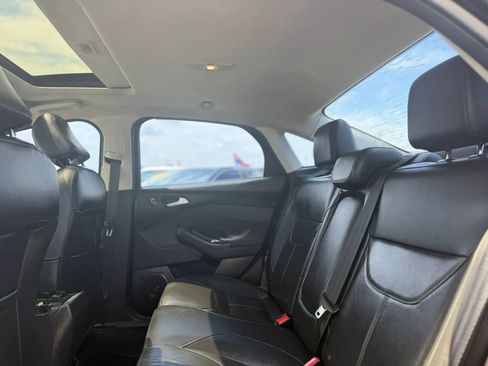 Used 2018 Ford Focus Titanium FWD image 20