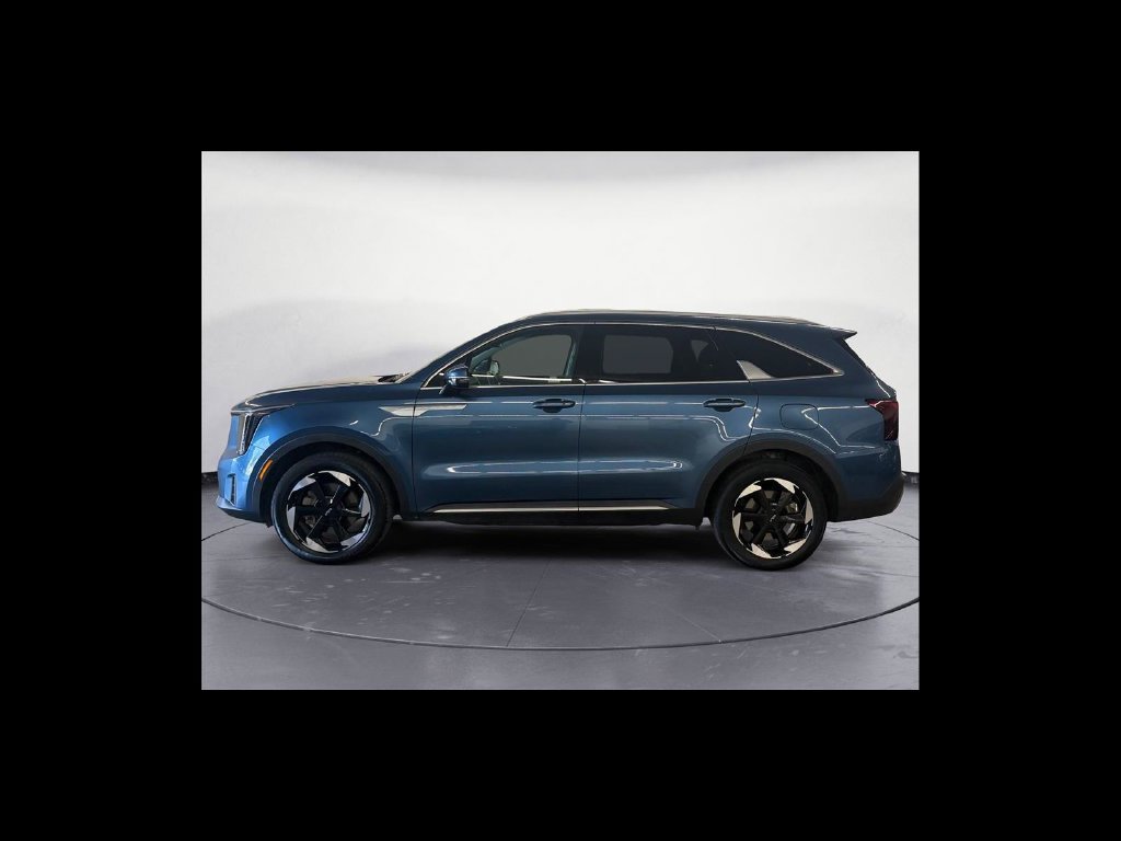 Used 2025 Kia Sorento EX AWD/4WD image 3