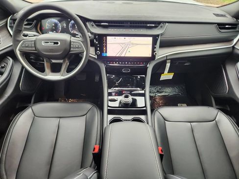 New 2026 Jeep Grand Cherokee Limited AWD/4WD image 18