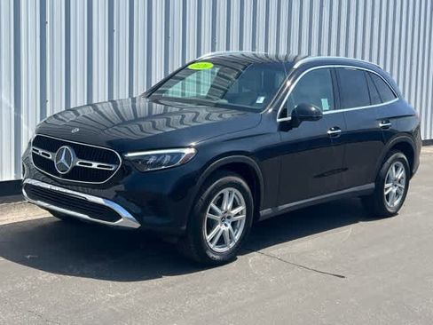 Used 2026 Mercedes-Benz GLC 300 image 1