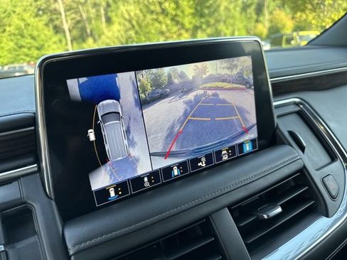Used 2021 Chevrolet Tahoe Z71 w/ Z71 Signature Package AWD/4WD image 31