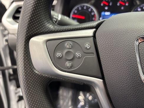 Used 2023 GMC Acadia SLE w/ LPO, Floor Liner Package image 15