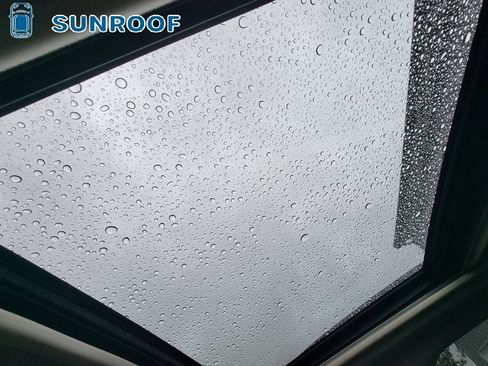 Used 2020 Subaru Forester Limited image 30