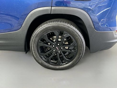 Used 2022 GMC Terrain SLT w/ Tech Package FWD image 33