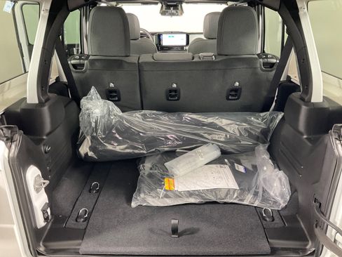 New 2026 Jeep Wrangler Unlimited Sport image 19