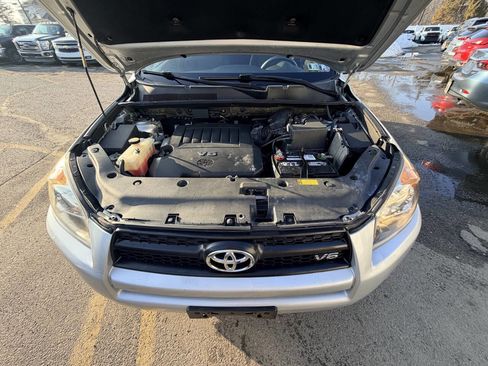 Used 2010 Toyota RAV4 Sport image 11