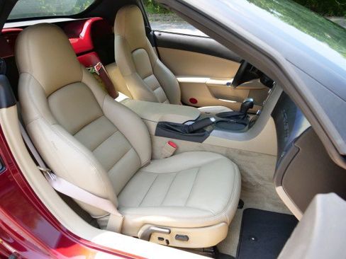 Used 2007 Chevrolet Corvette Convertible w/ Preferred Equipment Group RWD image 30