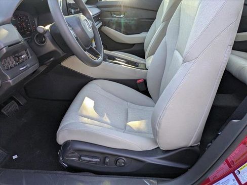 New 2025 Honda Accord SE image 4