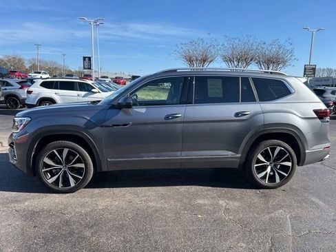 Certified 2024 Volkswagen Atlas SEL Premium R-Line image 2
