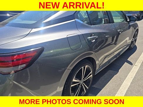 Used 2023 Nissan Sentra SR w/ SR Premium Package FWD image 5