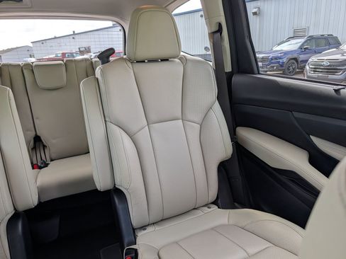 Used 2024 Subaru Ascent Limited AWD/4WD image 14