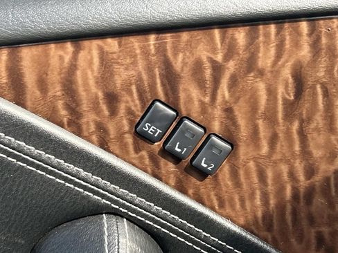 Used 2019 Nissan Armada SL w/ Premium Package RWD image 31
