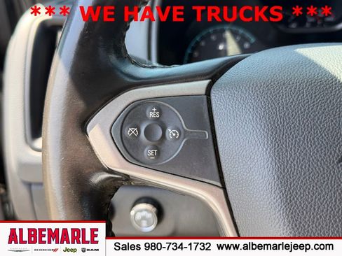 Used 2018 Chevrolet Colorado Z71 AWD/4WD image 19
